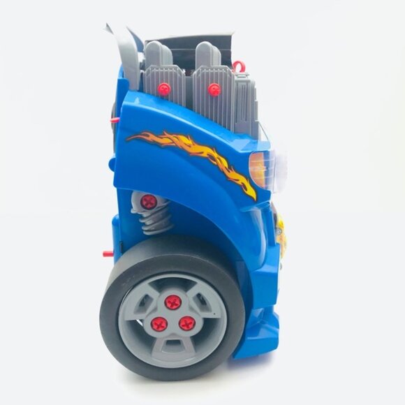 Kid Connection Take Apart Car Engine and Racetrack Cars Play Set - Picture 8 of 10